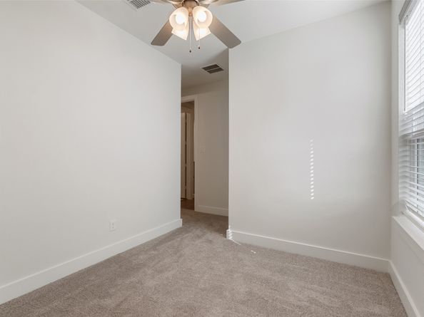 912A W 21st Street, Houston TX 77008