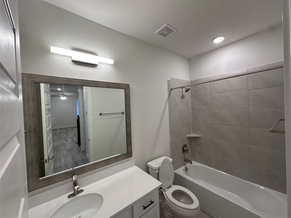 912A W 21st Street, Houston TX 77018