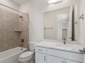 912A W 21st Street, Houston TX 77008