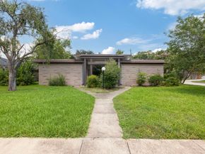 5502 Dumfries Drive, Houston TX 77096