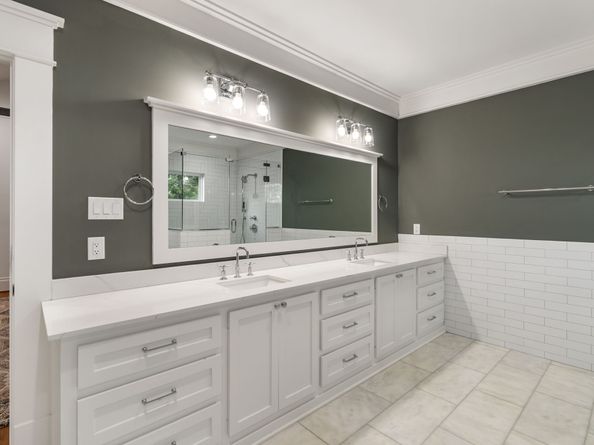 1114 Grovewood Lane, Houston TX 77008