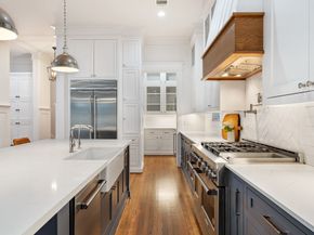 1114 Grovewood Lane, Houston TX 77008
