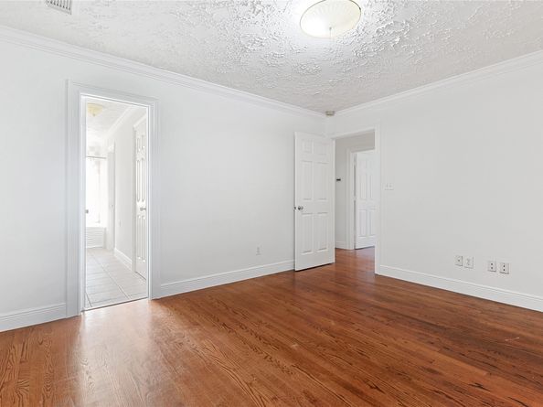 8502 DETROIT Street C, Houston TX 77017