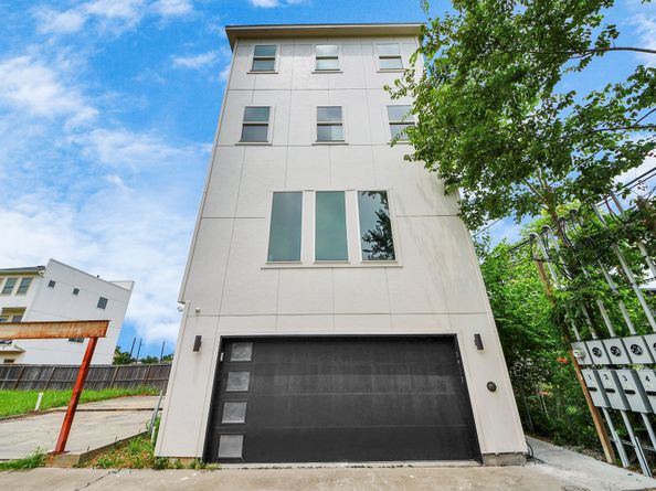 3913 Griggs Road, Houston TX 77021