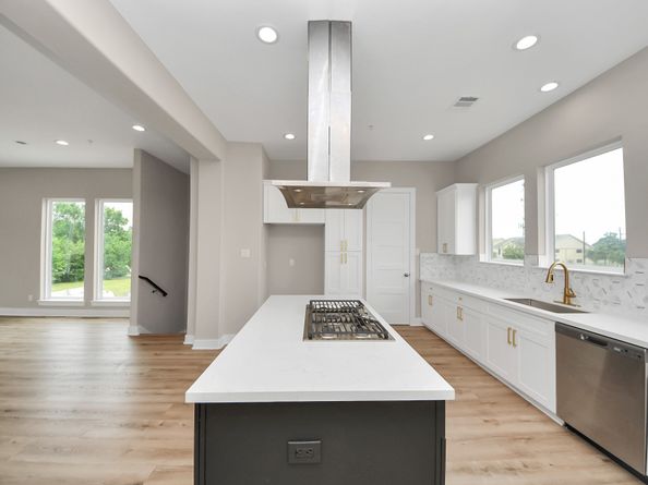 3913 Griggs Road, Houston TX 77021
