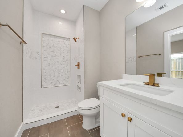 3913 Griggs Road, Houston TX 77021