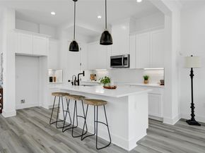 6725 Burkett Street, Houston TX 77021