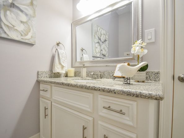 7 Champion Villa Drive, Houston TX 77069