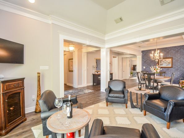 7 Champion Villa Drive, Houston TX 77069