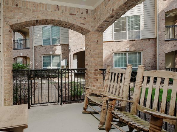 6607 Lake Woodlands Drive 314, The Woodlands TX 77382