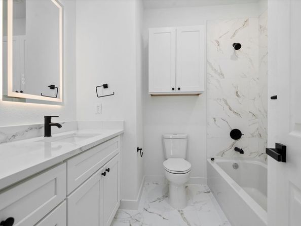 11621 Waldemar Drive, Houston TX 77077