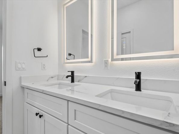 11621 Waldemar Drive, Houston TX 77077