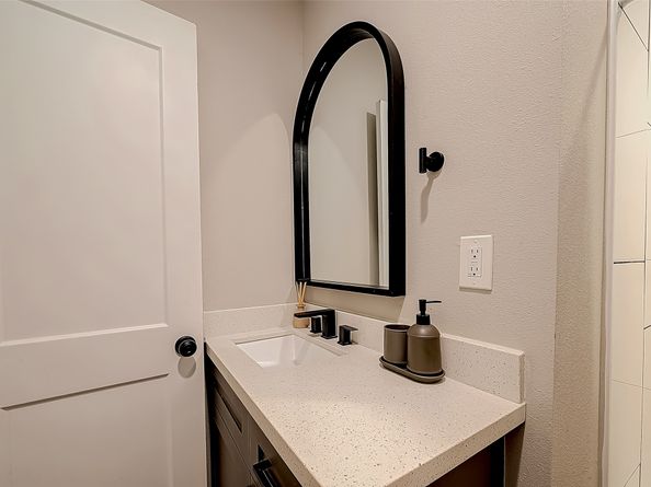 3014 Delia Street, Houston TX 77026