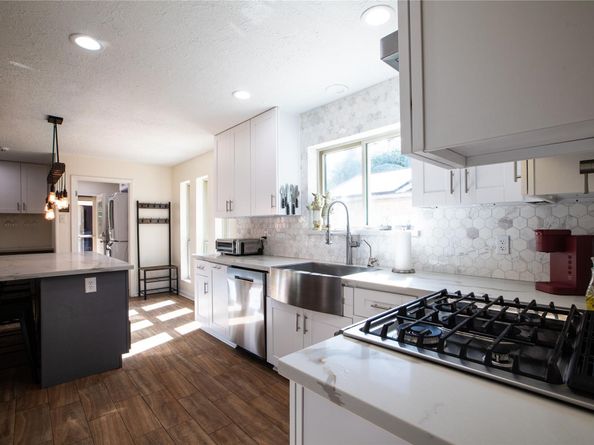 2226 Rolling Meadows Drive, Houston TX 77339