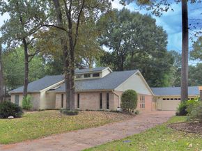2226 Rolling Meadows Drive, Houston TX 77339