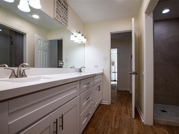 2226 Rolling Meadows Drive, Houston TX 77339