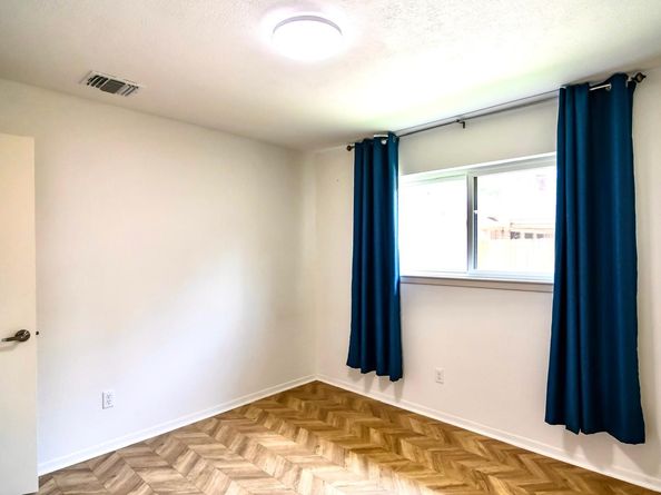 2106 Silver Falls Drive, Houston TX 77339
