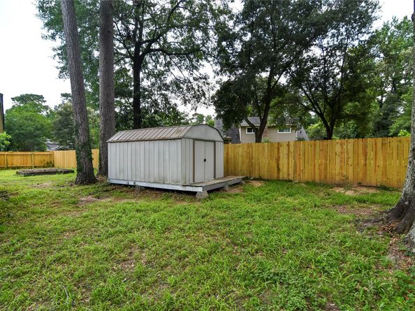 2106 Silver Falls Drive, Houston TX 77339