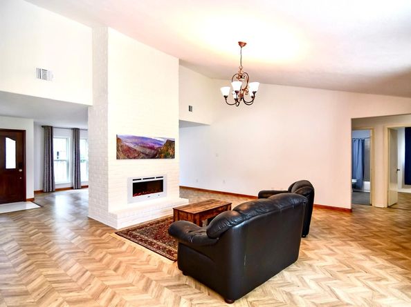 2106 Silver Falls Drive, Houston TX 77339