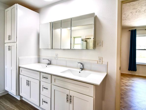 2106 Silver Falls Drive, Houston TX 77339