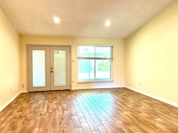 11703 Seawood Drive, Houston TX 77089