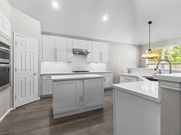 170 Linton Downs Place, The Woodlands TX 77382