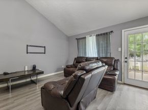 4715 Marburg Court, Houston TX 77066