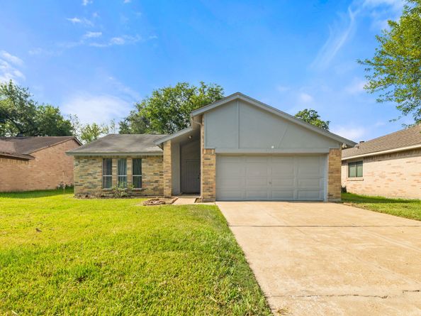 4715 Marburg Court, Houston TX 77066
