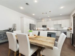 808 Woodcrest Drive A, Houston TX 77018