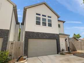 808 Woodcrest Drive A, Houston TX 77018