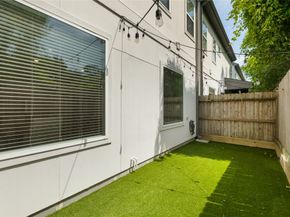 808 Woodcrest Drive A, Houston TX 77018