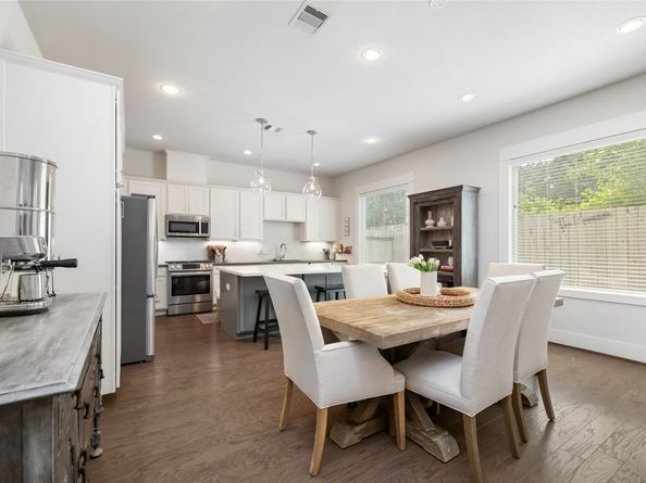 808 Woodcrest Drive A, Houston TX 77018
