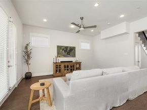808 Woodcrest Drive A, Houston TX 77018