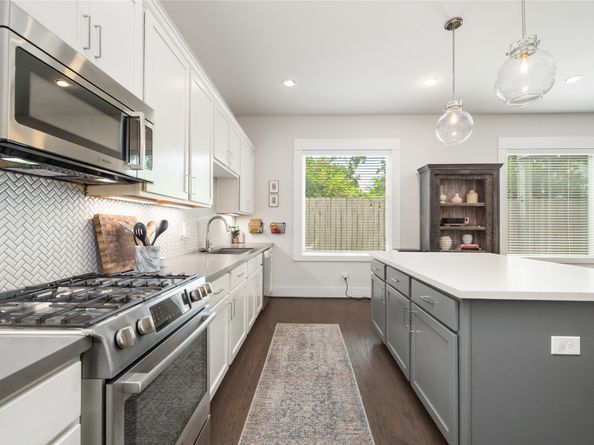 808 Woodcrest Drive A, Houston TX 77018