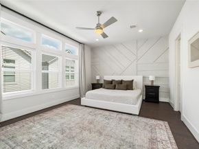 808 Woodcrest Drive A, Houston TX 77018