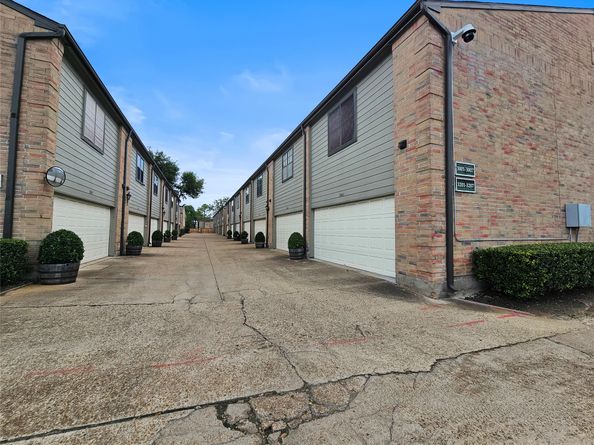 9800 Pagewood Lane 3006, Houston TX 77042