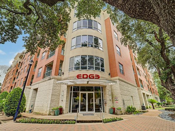 300 St Joseph Parkway 124, Houston TX 77002