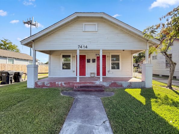 7414 Canal Street, Houston TX 77011