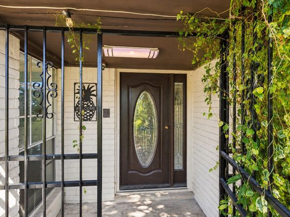 242 Ballantrae Lane, Houston TX 77015