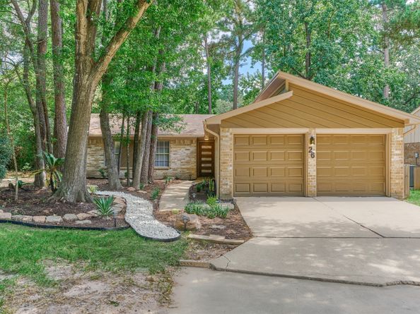 26 W Broken Oak Court, The Woodlands TX 77381