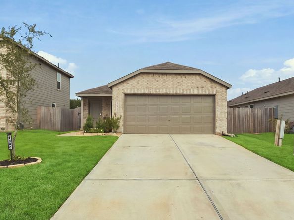 1606 Winwood Drive, Conroe TX 77303