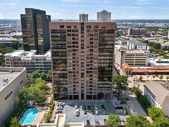 5150 Hidalgo Street 1302, Houston TX 77056