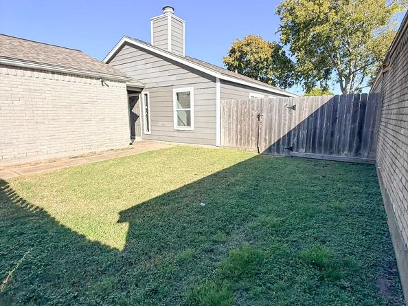 13818 Sheri Hollow Lane, Houston TX 77082