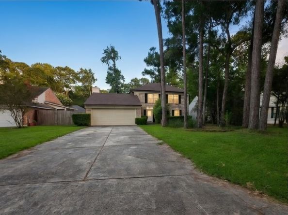 23 Sheep Meadow Place, The Woodlands TX 77381