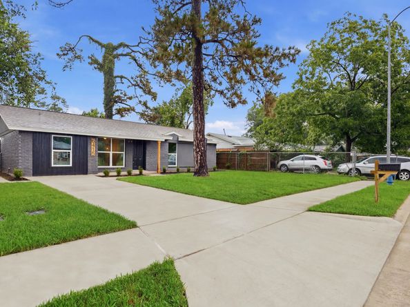 6415 Annunciation Street, Houston TX 77016