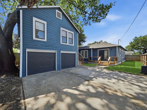 1139 W Gardner Street, Houston TX 77009