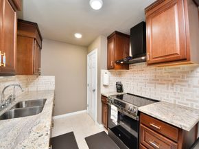 7806 Belle Glen Drive, Houston TX 77072