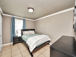 7806 Belle Glen Drive, Houston TX 77072