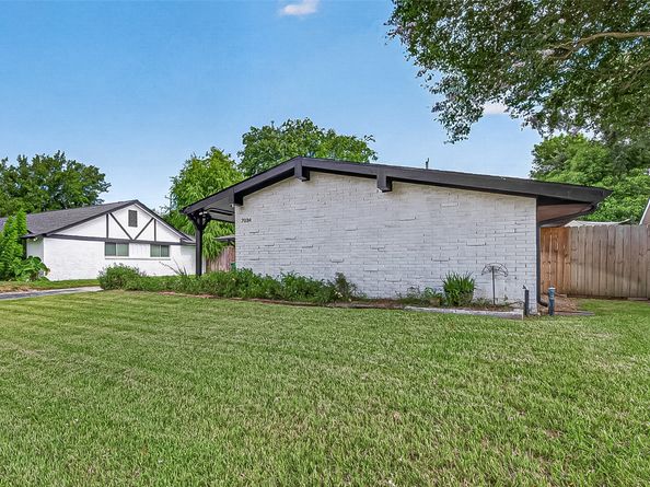 7034 Langdon Lane, Houston TX 77074