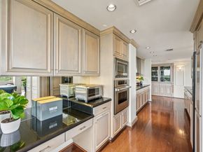 49 Briar Hollow Lane 702, Houston TX 77027